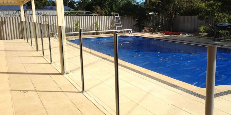 Pool glass fencing Melbourne